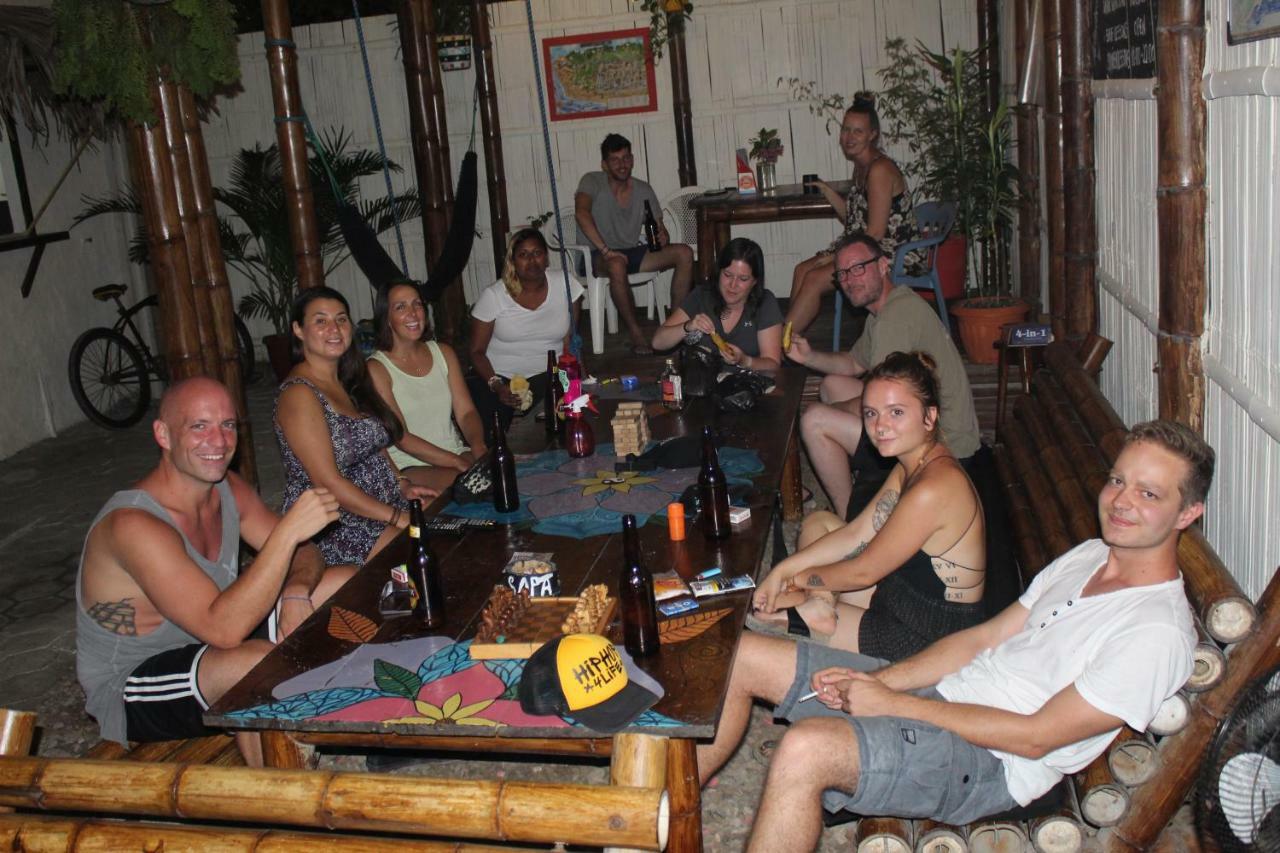 Hostel Sapa Inka Montañita Zewnętrze zdjęcie